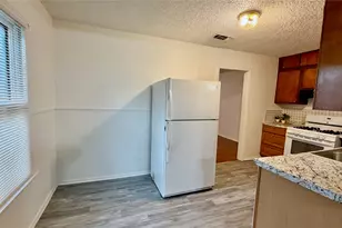 2109 E 12th St, Austin, TX 78702 - Photo 10