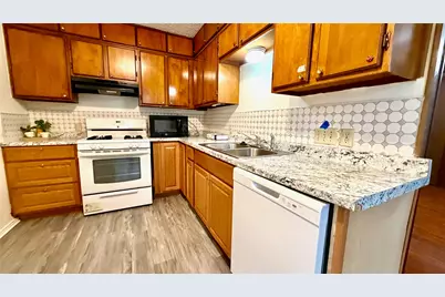 2109 E 12th Street, Austin, TX 78702 - Photo 6