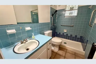 2109 E 12th Street, Austin, TX 78702 - Photo 16