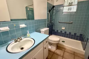 2109 E 12th St, Austin, TX 78702 - Photo 16