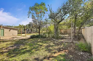 551 N Grange St, Bertram, TX 78605 - Photo 32