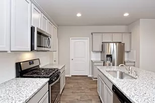 610 Roaring Fork Ln, Bastrop, TX 78602 - Photo 4