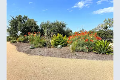 202 Rio Llano Dr W, Llano, TX 78643 - Photo 4