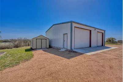 202 Rio Llano Dr W, Llano, TX 78643 - Photo 26
