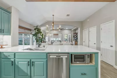 10204 Wind Cave Trail, Austin, TX 78747 - Photo 12