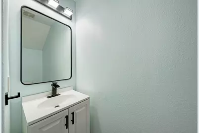 125 Holland Street, Hutto, TX 78634 - Photo 20