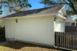 11901 Briarcreek Loop, Manor, TX 78653 - Photo 14