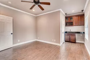 906 Juniper St, Austin, TX 78702 - Photo 20