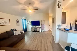 107 Jim Dandy Dr, Elgin, TX 78621 - Photo 6