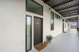 1322 E 12th St, Austin, TX 78702 - Photo 30