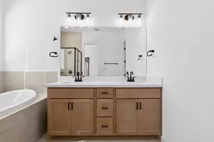 165 Bishop Wood Rd, Dripping Springs, TX 78620 - Photo 14