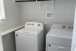 2433 Lucy Axel Ln, Round Rock, TX 78665 - Photo 2