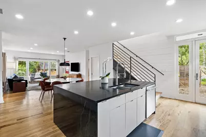 2000 Rundell Place, Austin, TX 78704 - Photo 8