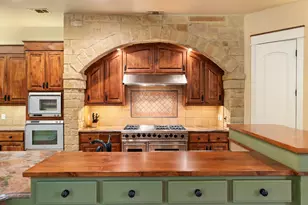 23426 Oscar Rd, Spicewood, TX 78669 - Photo 16