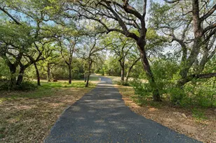 23426 Oscar Rd, Spicewood, TX 78669 - Photo 12