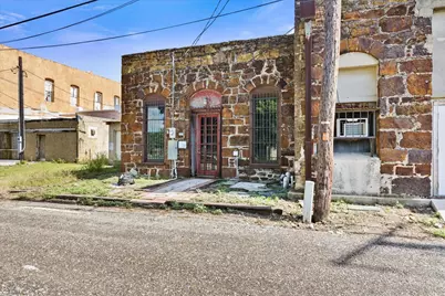 521 E Davis Street, Luling, TX 78648 - Photo 42