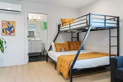1306 Navasota Street, Austin, TX 78702 - Photo 34