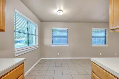 5725 Alsace Trail, Austin, TX 78724 - Photo 6