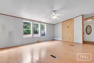 135 Huskey Trail, Paige, TX 78659 - Photo 16