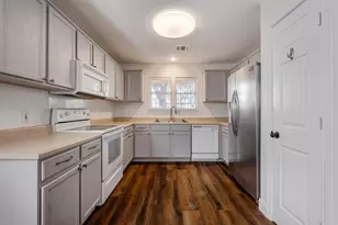 2208 Melissa Oaks Ln, Austin, TX 78744 - Photo 6