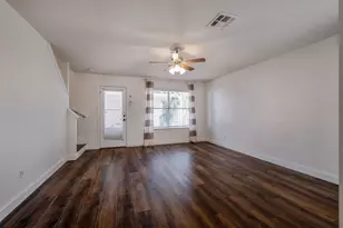 2208 Melissa Oaks Ln, Austin, TX 78744 - Photo 10