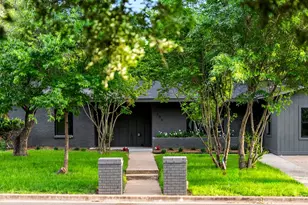 2105 Brunswick Dr, Austin, TX 78723 - Photo 2