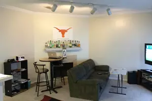 915 W 23rd St, Austin, TX 78705 - Photo 2