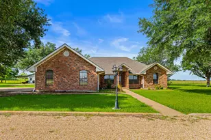 11077 Co Rd 440, Thorndale, TX 76577 - Photo 2