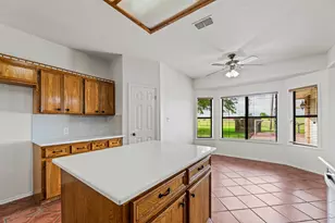 11077 Co Rd 440, Thorndale, TX 76577 - Photo 14