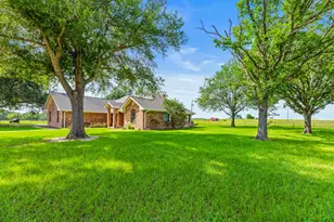 11077 Co Rd 440, Thorndale, TX 76577 - Photo 40