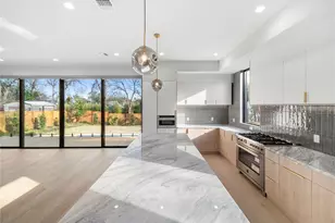 2107 Brackenridge St, Austin, TX 78704 - Photo 16