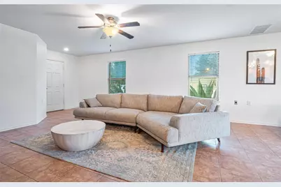 8936 Milton Lease Drive, Austin, TX 78747 - Photo 6