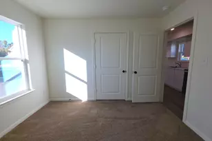 2002 W 2nd St, Taylor, TX 76574 - Photo 12