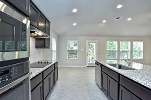 21310 Mt View Dr, Lago Vista, TX 78645 - Photo 12