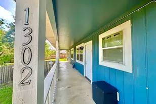 1302 S Quinlan Park Rd, Austin, TX 78732 - Photo 6