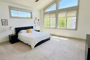 1013 Lambie St, Austin, TX 78702 - Photo 10