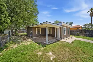 5435 Painted Horse St, San Antonio, TX 78242 - Photo 6