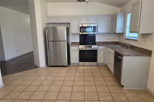 319 Riverwalk Dr, Hutto, TX 78634 - Photo 10