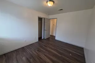 319 Riverwalk Dr, Hutto, TX 78634 - Photo 16