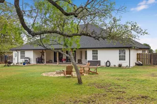 744 W Bartlett Dr, Buda, TX 78610 - Photo 36