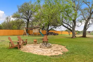 744 W Bartlett Dr, Buda, TX 78610 - Photo 32