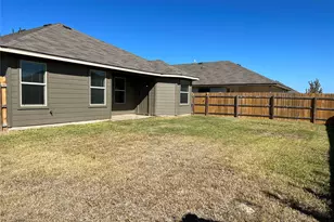 1140 Ibis Falls Loop, Jarrell, TX 76537 - Photo 20