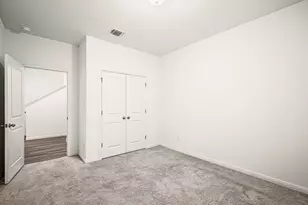 109 Gray Fox Loop, Hutto, TX 78634 - Photo 8