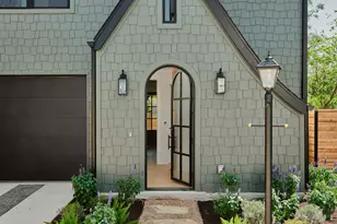 1037 Nile St, Austin, TX 78702 - Photo 2