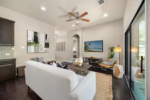 6916 Barstow Ct, Austin, TX 78749 - Photo 12