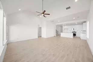 112 Divisadero Dr, Hutto, TX 78634 - Photo 10