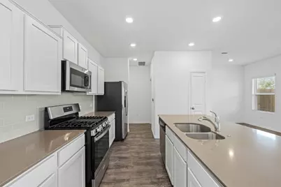 15216 Spruce Frost Cove #B, Del Valle, TX 78617 - Photo 4