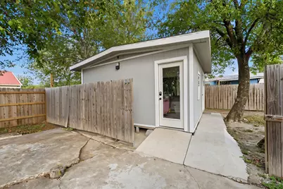 309 E Parsons Street, Manor, TX 78653 - Photo 2