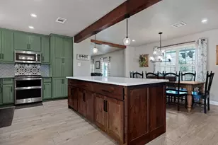 301 N 8th St, Jarrell, TX 76537 - Photo 12