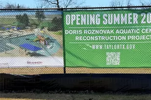 1209 Vance St, Taylor, TX 76574 - Photo 32